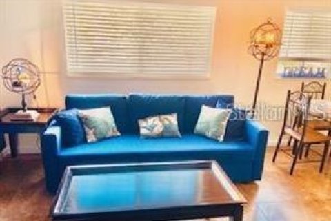 Copropriété à louer à Tampa, Floride: 1 chambre, 55.74 m2 № 2210646 - photo 2
