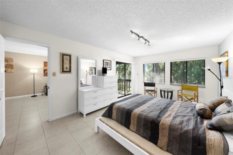 Condo in Sarasota, Florida, 2 bedrooms  № 1853458 - photo 12