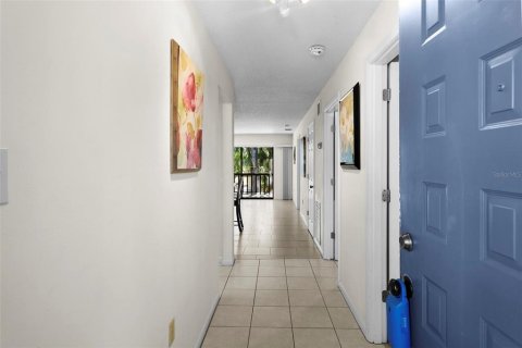 Condo in Sarasota, Florida, 2 bedrooms  № 1853458 - photo 3