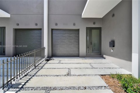 Condo in Miami, Florida, 3 bedrooms  № 2252105 - photo 3