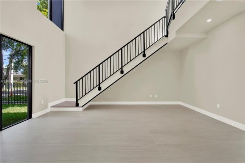 Condo in Miami, Florida, 3 bedrooms  № 2252105 - photo 15