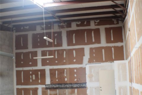 Immobilier commercial à vendre à Englewood, Floride: 112.13 m2 № 1903147 - photo 6