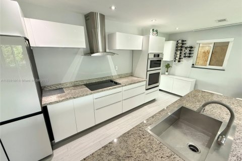 Casa en venta en Hollywood, Florida, 3 dormitorios, 130.06 m2 № 1859223 - foto 12