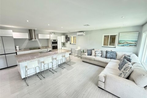 Casa en venta en Hollywood, Florida, 3 dormitorios, 130.06 m2 № 1859223 - foto 4
