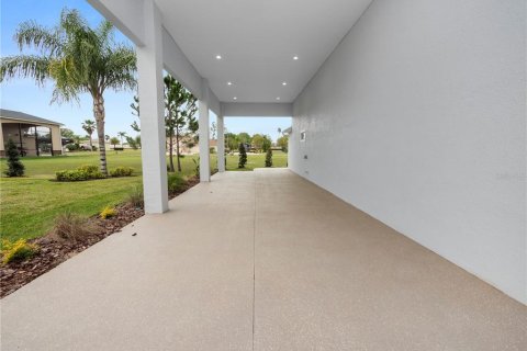 House in Polk City, Florida 2 bedrooms, 147.34 sq.m. № 1855398 - photo 9