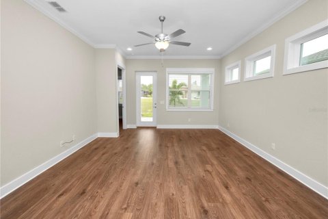 House in Polk City, Florida 2 bedrooms, 147.34 sq.m. № 1855398 - photo 30