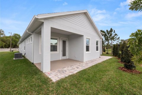 House in Polk City, Florida 2 bedrooms, 147.34 sq.m. № 1855398 - photo 7