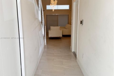 Touwnhouse à vendre à Plantation, Floride: 3 chambres, 150.13 m2 № 2047916 - photo 2