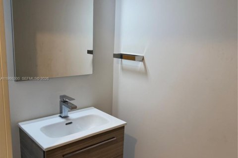 Touwnhouse à vendre à Plantation, Floride: 3 chambres, 150.13 m2 № 2047916 - photo 9