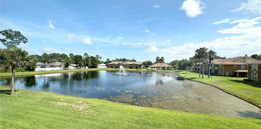 Appartement à Bunnell, Floride 2 chambres, 97.55 m2 № 2432775