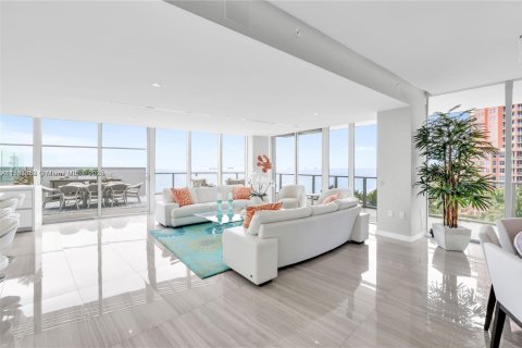 Condominio en venta en Fort Lauderdale, Florida, 4 dormitorios, 349.96 m2 № 1488928 - foto 10