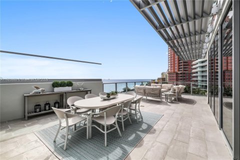 Condominio en venta en Fort Lauderdale, Florida, 4 dormitorios, 349.96 m2 № 1488928 - foto 13