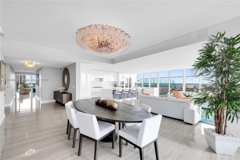 Condominio en venta en Fort Lauderdale, Florida, 4 dormitorios, 349.96 m2 № 1488928 - foto 19