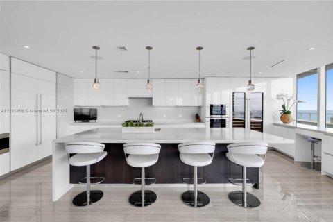 Condominio en venta en Fort Lauderdale, Florida, 4 dormitorios, 349.96 m2 № 1488928 - foto 2