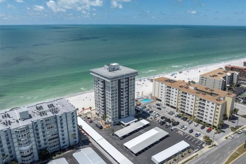 Condominio en venta en Redington Shores, Florida, 2 dormitorios, 134.71 m2 № 1642889 - foto 22