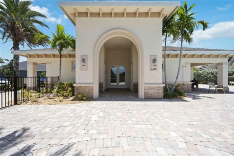 House in COVES OF ESTERO BAY in Fort Myers, Florida 3 bedrooms, 242.38 sq.m. № 1628270 - photo 3