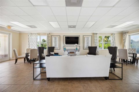 House in COVES OF ESTERO BAY in Fort Myers, Florida 3 bedrooms, 242.38 sq.m. № 1628270 - photo 10