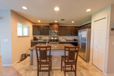 Townhouse in Wesley Chapel, Florida 4 bedrooms, 161.84 sq.m. № 1849421 - photo 5
