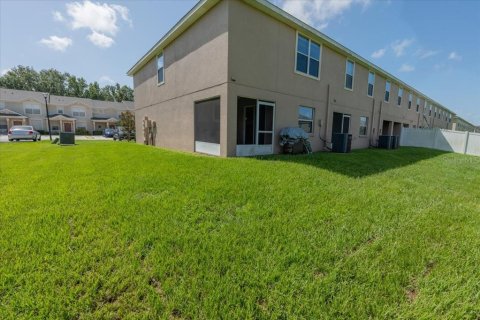 Townhouse in Wesley Chapel, Florida 4 bedrooms, 161.84 sq.m. № 1849421 - photo 27