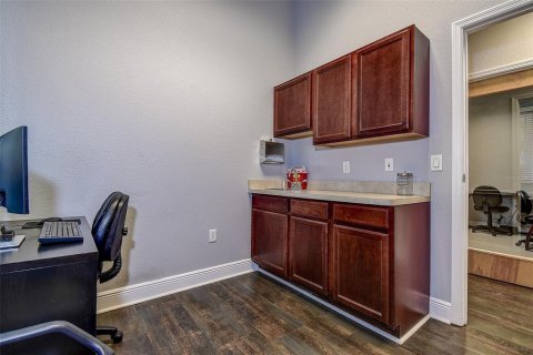 Propiedad comercial en alquiler en Largo, Florida, 174.75 m2 № 1837747 - foto 25