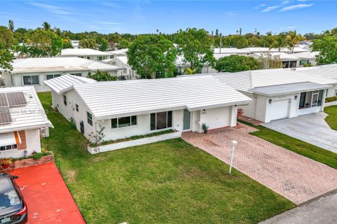 House in Tamarac, Florida 2 bedrooms, 113.9 sq.m. № 1700698 - photo 4