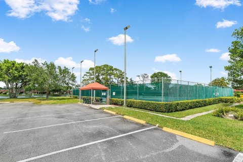Copropriété à vendre à Lake Worth, Floride: 1 chambre, 95.13 m2 № 2147156 - photo 18