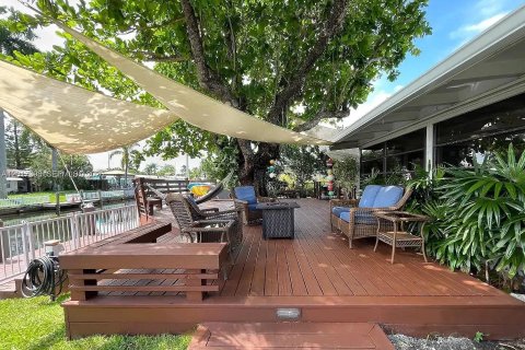 Villa ou maison à louer à Fort Lauderdale, Floride: 3 chambres, 144 m2 № 2153783 - photo 24