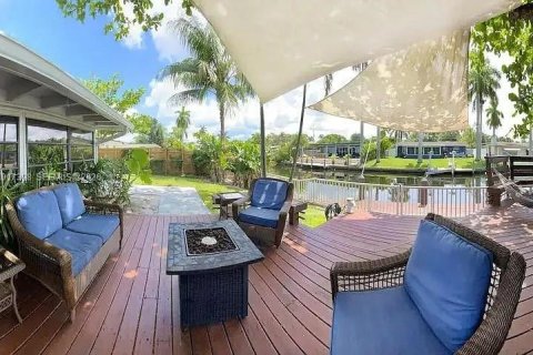 Villa ou maison à louer à Fort Lauderdale, Floride: 3 chambres, 144 m2 № 2153783 - photo 27