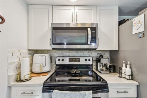 Купить виллу или дом в Делтона, Флорида 11 комнат, 188.59м2, № 1832961 - фото 25