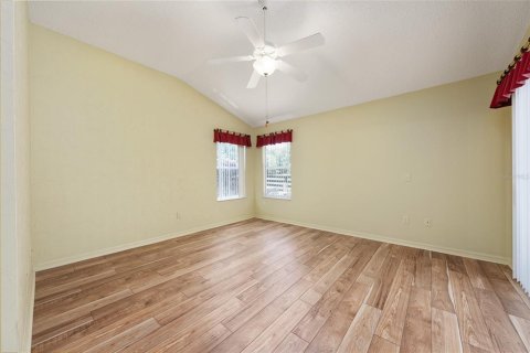 Villa ou maison à vendre à Lady Lake, Floride: 3 chambres, 183.85 m2 № 2209019 - photo 25