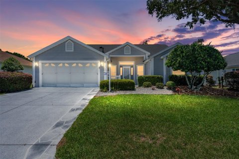 Casa en Lady Lake, Florida 3 dormitorios, 183.85 m2 № 2209019