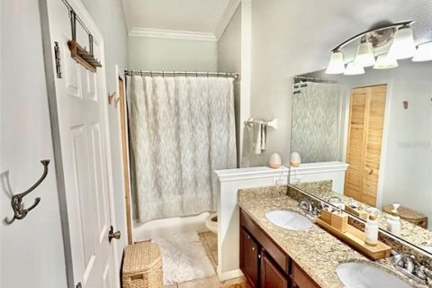 Townhouse in Windermere, Florida 2 bedrooms, 121.79 sq.m. № 2351582 - photo 27