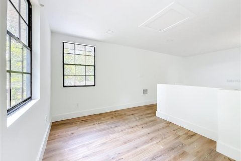 Casa en venta en Tampa, Florida, 4 dormitorios, 144.46 m2 № 2114663 - foto 29