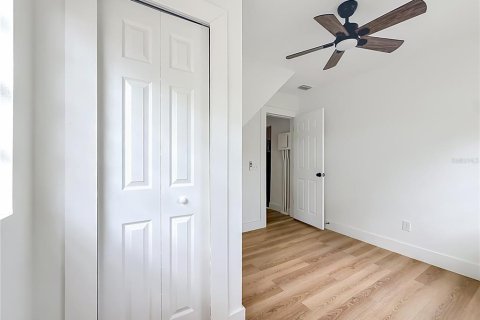 Casa en venta en Tampa, Florida, 4 dormitorios, 144.46 m2 № 2114663 - foto 18