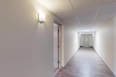 Condo in Port Charlotte, Florida, 2 bedrooms  № 1843202 - photo 23