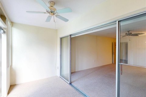 Condo in Port Charlotte, Florida, 2 bedrooms  № 1843202 - photo 11