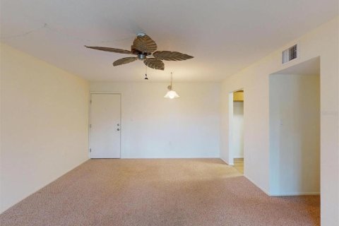 Condo in Port Charlotte, Florida, 2 bedrooms  № 1843202 - photo 6