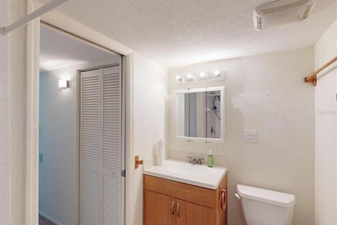 Condo in Port Charlotte, Florida, 2 bedrooms  № 1843202 - photo 14