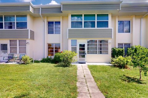 Condo in Port Charlotte, Florida, 2 bedrooms  № 1843202 - photo 28