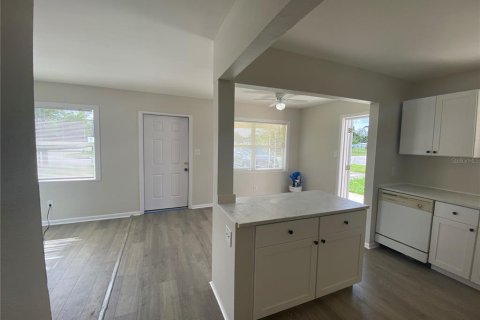 Casa en alquiler en Tampa, Florida, 3 dormitorios, 75.81 m2 № 1824550 - foto 14