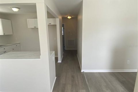 Casa en alquiler en Tampa, Florida, 3 dormitorios, 75.81 m2 № 1824550 - foto 15