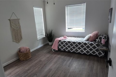 Casa en venta en Zephyrhills, Florida, 3 dormitorios, 93.27 m2 № 1915499 - foto 17