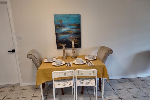 Casa en venta en Zephyrhills, Florida, 3 dormitorios, 93.27 m2 № 1915499 - foto 12