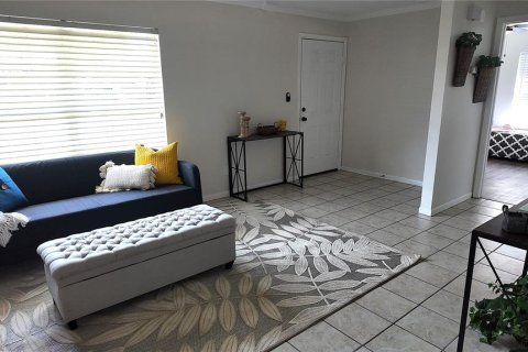 Casa en venta en Zephyrhills, Florida, 3 dormitorios, 93.27 m2 № 1915499 - foto 5