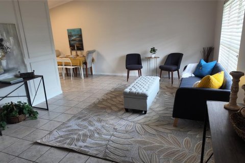 Casa en venta en Zephyrhills, Florida, 3 dormitorios, 93.27 m2 № 1915499 - foto 7
