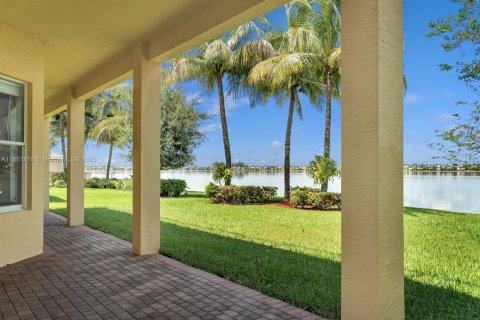 Casa en alquiler en Miramar, Florida, 5 dormitorios, 335.56 m2 № 1890437 - foto 28