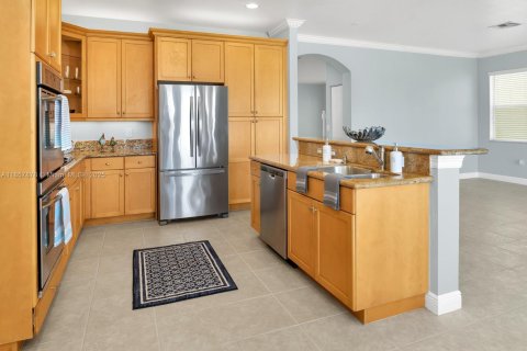 Casa en alquiler en Miramar, Florida, 5 dormitorios, 335.56 m2 № 1890437 - foto 6