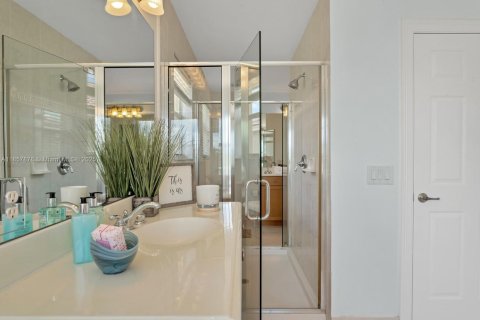 Casa en alquiler en Miramar, Florida, 5 dormitorios, 335.56 m2 № 1890437 - foto 19
