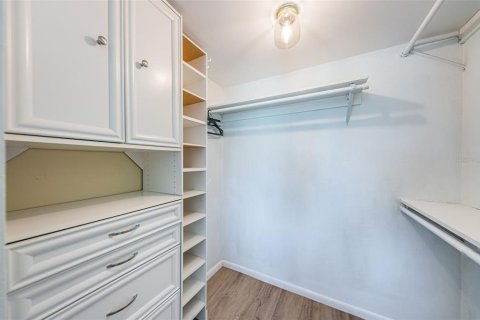 Купить кондоминиум в Сент-Питерсберг, Флорида 5 комнат, 99.41м2, № 1721427 - фото 22