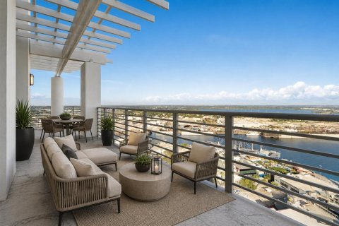 Condo in Tampa, Florida, 3 bedrooms № 2109927 - photo 21